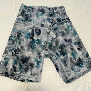 Lulu lemon biker shorts